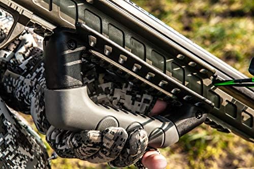 KILLER INSTINCT Boss 405 Crossbow Pro Package with 4x32 IR-W Scope  Rope Cocker  String Suppressors  3-Bolt Quiver  3 Hypr Lite Bolts and Field Tips  Stick of Rail Lube