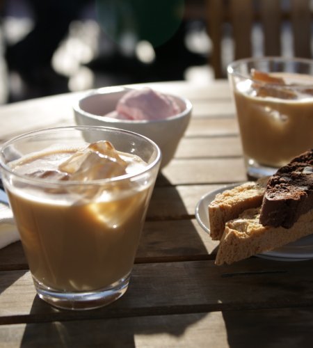 Lavazza Blue Espresso Gold Selection Coffee Capsules, Medium Roast, 100 Count, Italian Blend, Compatible with Lavazza Blue Machines