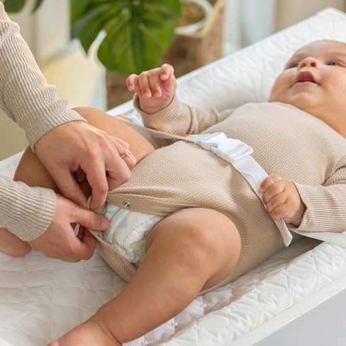 Summer by Ingenuity Contoured Changing Pad – Includes Waterproof Changing Liner and Safety Fastening Strap with Quick-Release Buckle